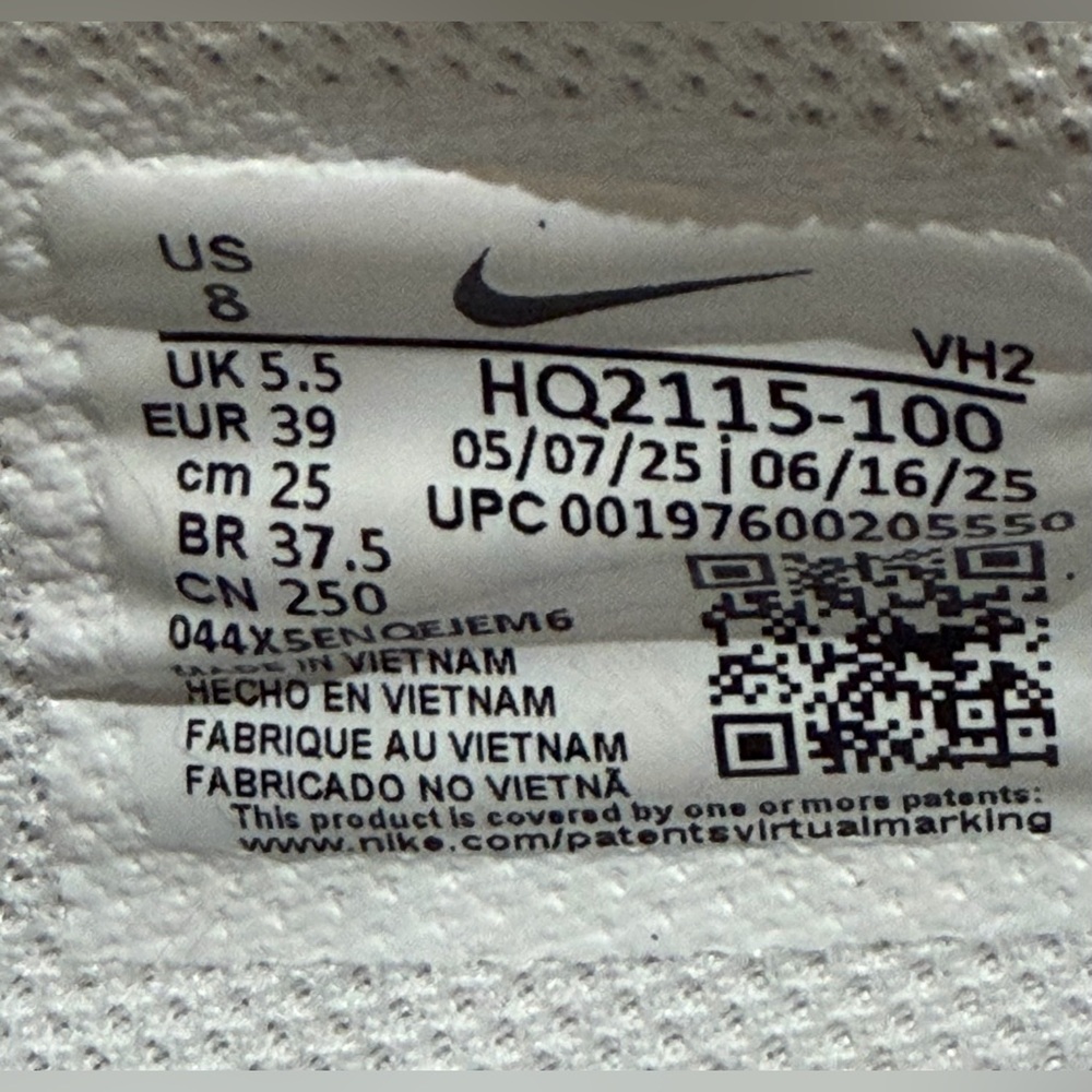 Like new Nike Air Max Excee sneakers with leopard detail - 8 - Picture 8 of 8